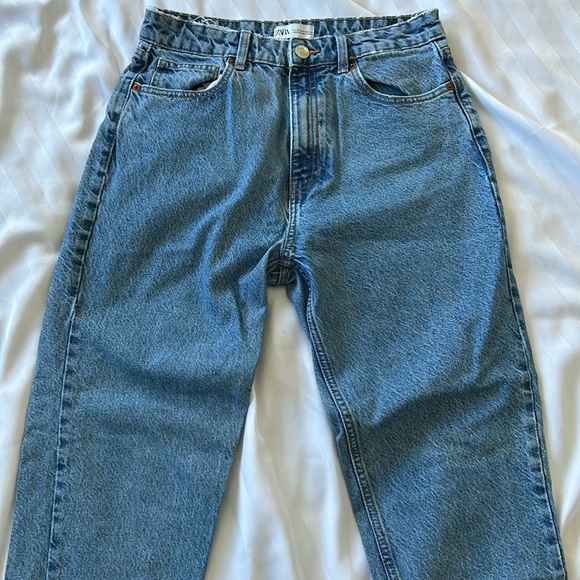 Zara blue high rise mom jeans - Picture 2 of 5